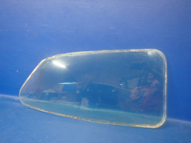 0512180-4 Cessna - WINDOW - SIDE RH - TINTED